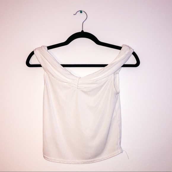 Silence and noise off the shoulder crop top - Picture 2 of 5